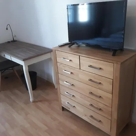 Macfewo Im Zentrum Von - Sleep Frisch Renoviert