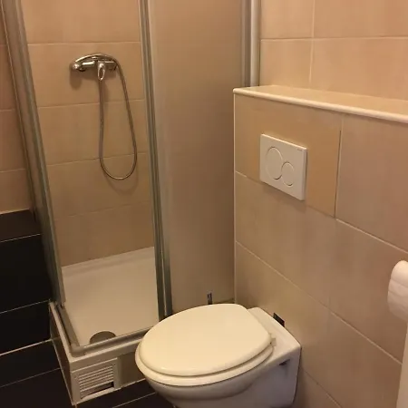 Apartment Macfewo Im Zentrum Von