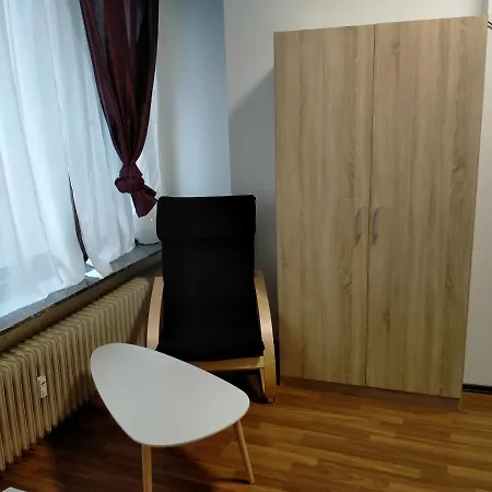 Macfewo Im Zentrum Von - Sleep Frisch Renoviert شقة ماين