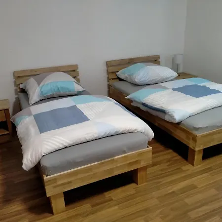 Macfewo Im Zentrum Von - Sleep Frisch Renoviert Mayen