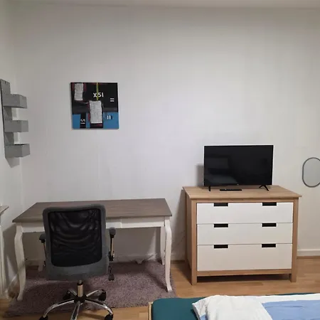 شقة Macfewo Im Zentrum Von - Sleep Frisch Renoviert